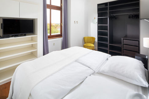 Schlafzimmer rechts